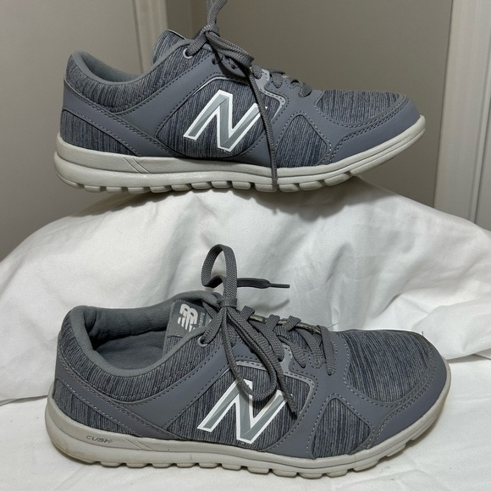New Balance 317 gray classic sneakers women 8 grey white NB shoes cushion Cush 8